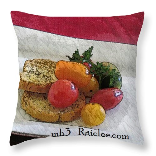 Baby heirloom with crostini - Throw Pillow