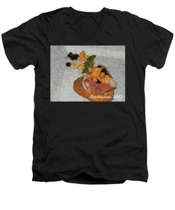 Balsamic caviar and cantaloupe - Men's V-Neck T-Shirt