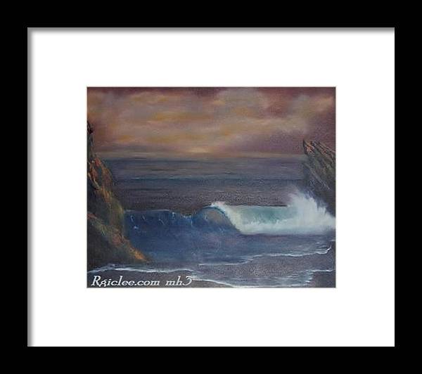 Breaking Wave - Framed Print