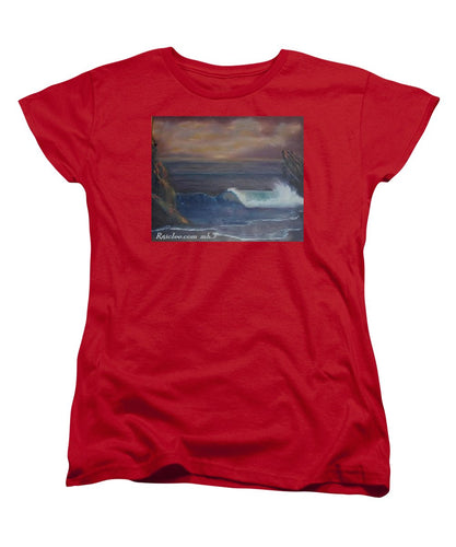 Breaking Wave - Women's T-Shirt (Standard Fit)