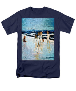 Family at the beach - Men's T-Shirt  (Regular Fit)