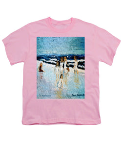 Family at the beach - Youth T-Shirt