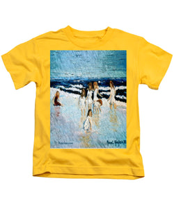 Family at the beach - Kids T-Shirt