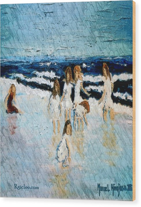 Family at the beach - Wood Print