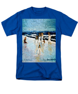 Family at the beach - Men's T-Shirt  (Regular Fit)