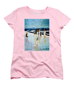 Family at the beach - Women's T-Shirt (Standard Fit)