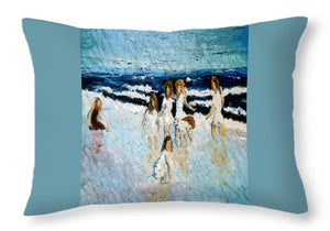 Family at the beach - Throw Pillow