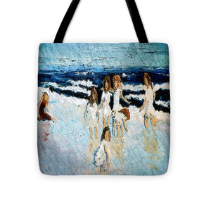 Family at the beach - Tote Bag